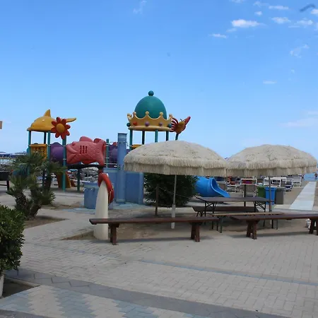 American Отель 3*